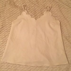 ✨LIKE NEW✨ SCALLOPED TANK